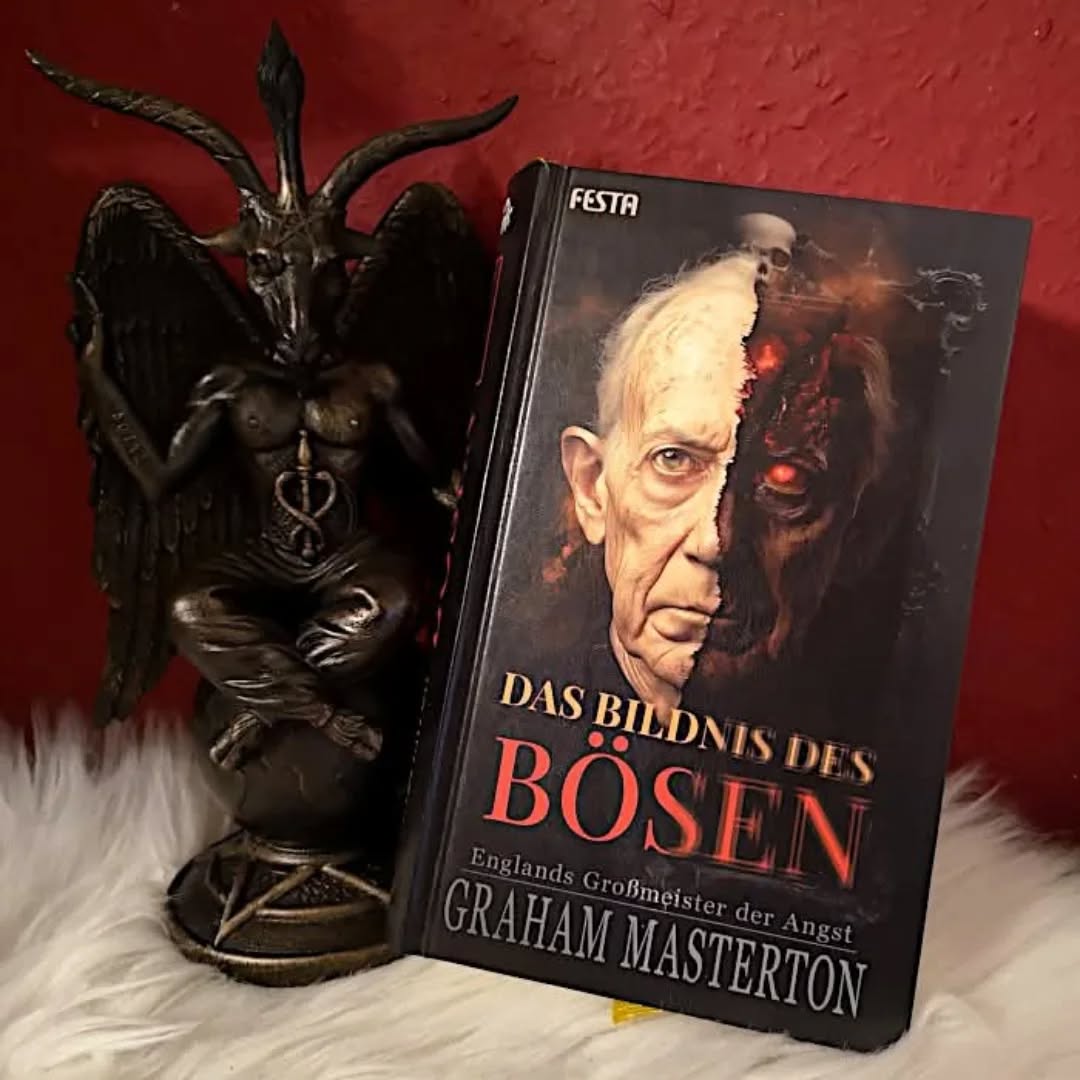 🆁🅴🆉🅴🅽🆂🅸🅾🅽

... Masterton vereint hier geschickt verschiedene Handlungsstränge zu einer packenden Geschichte. Erstmal ist da der Kunsthändler Vincent Pearson in New York, in dessen Galerie sich ein altes Porträt der Familie Gray befindet, dass schon bessere Tage gesehen hat. Er musste seinem Großvater auf dem Sterbebett versprechen, dieses unheimliche Bild niemals aus der Hand zu geben. Doch nun will es eine Frau unbedingt kaufen, während sich nicht weit entfernt Jack Smith, der Sheriff einer Kleinstadt, mit immer neuen gehäuteten Leichen herumschlagen muss. Und dann ist da noch die seltsame Famile Gray, die erst vor kurzem in ihr altes Familienanwesen zurückgekehrt ist. Als sich auch in Vincents Nähe die Toten häufen, muss er erkennen, dass das alte Gemälde in seinem Besitz der Schlüssel zu allem ist.
Puh, was für ein verrückter Ritt. Wer Graham Masterton kennt, weiß, dass er immer wunderbar tiefgehende Storys mit gut ausgearbeiteten Charakteren erzählt, in die man sich ohne Probleme hineinversetzen kann. In „Das Bildnis des Bösen“ springt er an verschiedene Schauplätzte und lässt seine Figuren erstmal alleine agieren. So dauert es auch ein bisschen, bis man die Zusammenhänge erkennt, aber dann nimmt das Buch richtig Fahrt auf und hat für jeden Horrorfan etwas zu bieten, allem voran eine düstere, unheilsschwangere Atmosphäre, die trotzdem nur andeutungsweise erahnen lässt, was folgt, nämlich Bodyhorror, Okultismus, eine Verneigung vor Oscar Wilde, Gothic Vibes, ein paar sehr blutige Szenen und natürlich eine Prise Sex,was will mein kleines schwarzes Herzchen mehr? ...

Meine komplette Rezension findet ihr hier: 
https://vollausgebucht.net/?p=23170

#Vallausgebucht #GrahamMasterton #DasBildnisdesBösen #FestaVerlag #PulpLegends